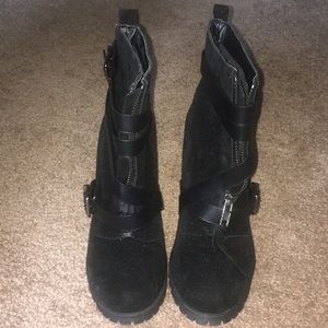 Shoe Dazzle Wrapped Heeled Booties